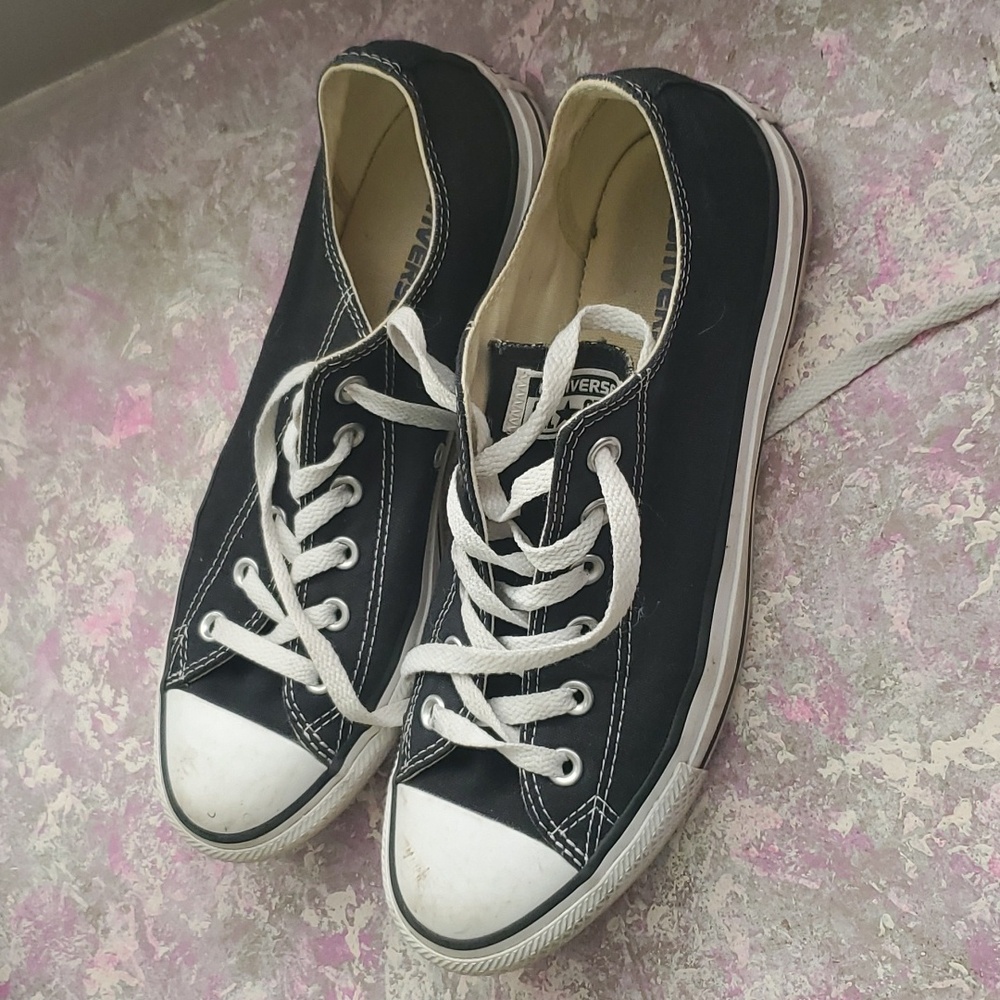 Converse low top